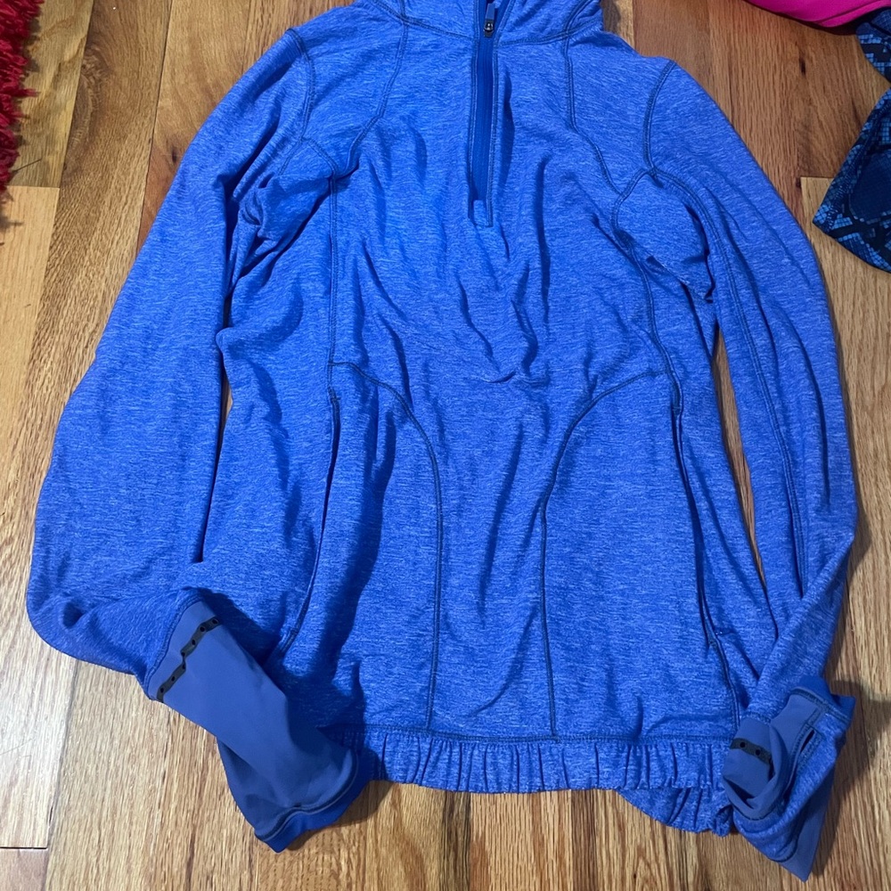 lululemon athletica Blue Jacket SUPER cute and comf